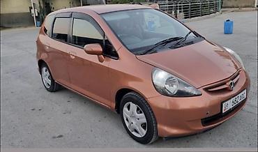 camry 2020: Honda Fit: 2005 г., 1.3 л, Автомат, Бензин, Хэтчбэк — 2