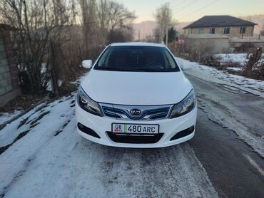 авто унаа автомат: BYD : 2017 г., 5.5 л, Автомат, Электромобиль, Седан