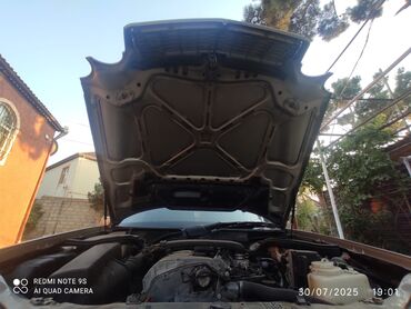 Mercedes-Benz: Mercedes-Benz E-Class: 2 l | 1997 il Sedan — 5