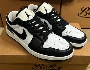 primark obuca: ‼️Akcija Akcija ‼️
AIR Jordan brojevi 44 i 45 za samo 2100