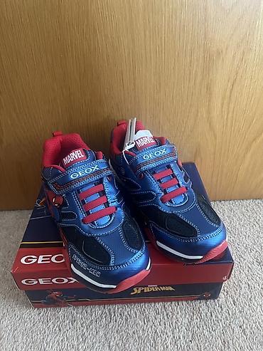 Детская обувь: Детские кроссовки Geox x Marvel Spider‑Man с подсветкой, без коробки — 1