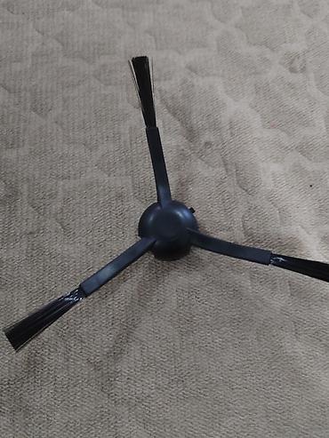 pol silen mop: Robot tozsoran üçün ehtiyat hissələri dəsti Dəst tərkibi: - Mop — 4