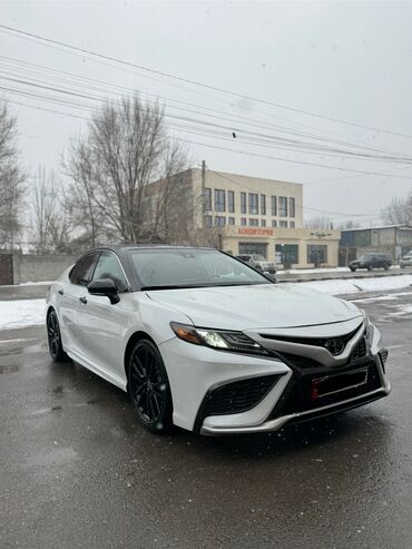 рассмотрю варианты обмена: Toyota Camry: 2022 г., 3.5 л, Автомат, Бензин, Седан