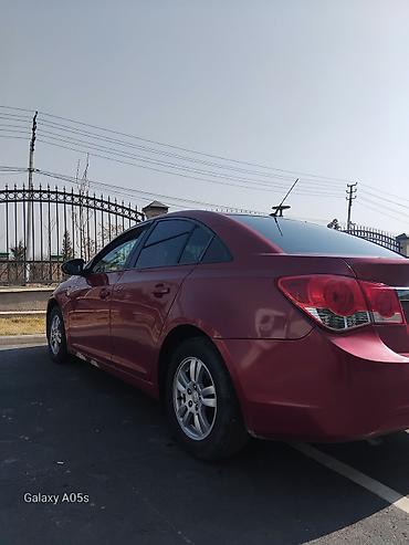 Chevrolet: Chevrolet Cruze: 2011 г., 1.6 л, Типтроник, Бензин, Седан — 4