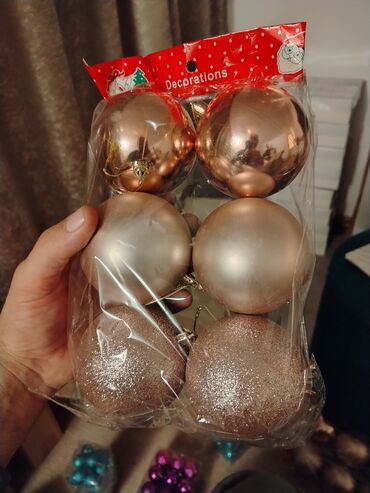 Yeni il oyuncaqları və bəzəkləri: Yeni il ağacı üçün oyuncaq dəstləri - 9-luq qutular: Hər qutuda 9 — 4