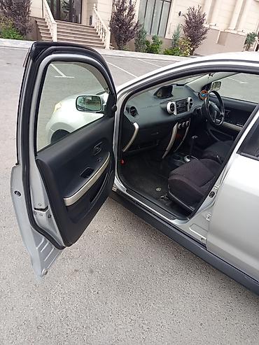 тойота isis: Toyota Ist: 2002 г., 1.3 л, Автомат, Бензин, Хэтчбэк — 10