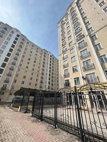вторичное жилье: 3 комнаты, 94 м², Элитка, 4 этаж, ПСО (под самоотделку)