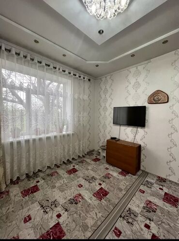 2комнатную квартиру: 2 комнаты, 52 м², Сталинка, 2 этаж, Евроремонт