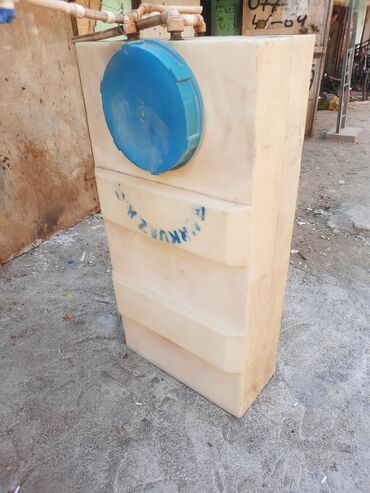 Alətlər: Bak, Plastik, 300 l l