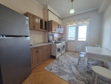 Uzunmüddətli kirayə mənzillər: Babək pr,Xalqlar dostluğu metrosunun yaxınlığı,Baku medical plazanın — 11