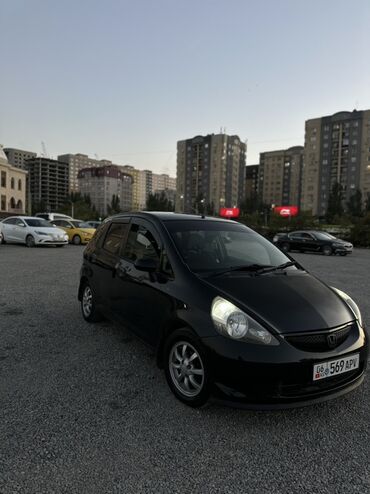 авто в рассрочку электромобиль: Honda Fit: 2004 г., 1.3 л, Вариатор, Бензин, Хетчбек