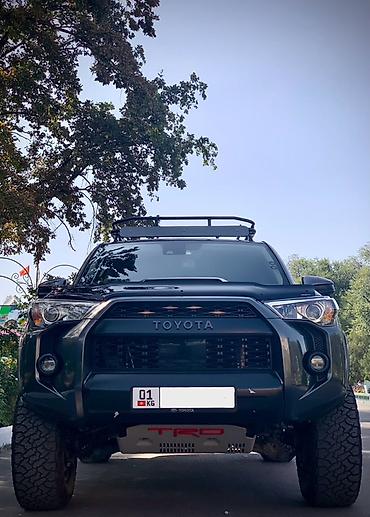 Toyota 4Runner: 2019 г., 4 л, Автомат, Бензин, Внедорожник — 7
