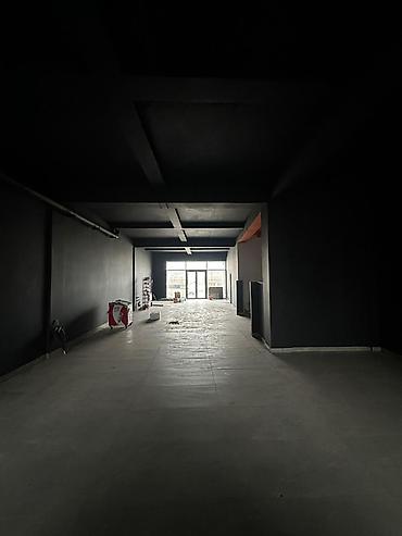 Аренда магазинов: Магазин, В жилом доме, 144 м² Не действующий, Без оборудования, С ремонтом, Электричество, Отдельный вход — 2