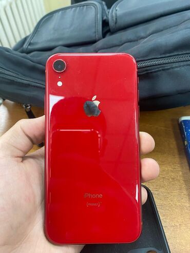 чехлы для айфона: IPhone Xr, Б/у, 128 ГБ, Красный, Чехол, 100 %