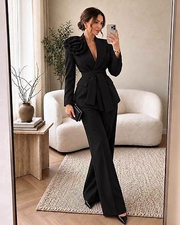 crveni sakoi: #Najsavrsenijikompleti
Cena: 4400 dinara
🖇Vel: S M L v5 — 3