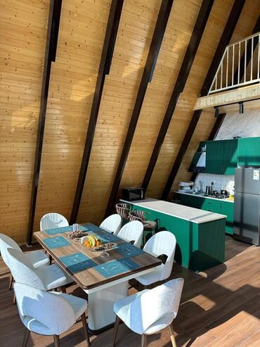 Günlük kirayə evlər: 200 kv. m, 3 otaqlı, Artezian quyusu, Kanalizasiya, Kombi — 10