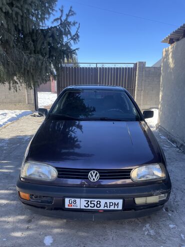 Volkswagen: Volkswagen Golf: 1.6 л, Механика, Бензин, Хэтчбэк