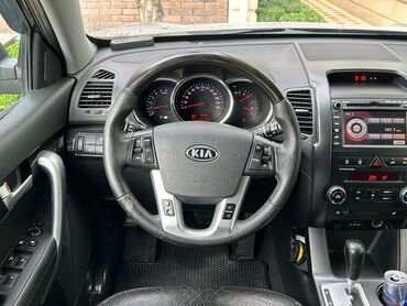 Kia: Kia Sorento: 2 l | 2010 il Ofrouder/SUV — 7