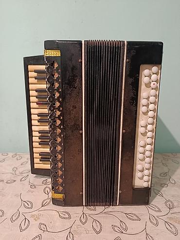 Akustik Akkordeon, İşlənmiş, Ünvandan götürmə