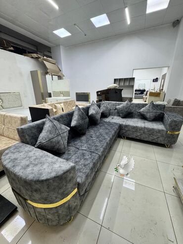 Bayraqlar: Künc divan, Yeni