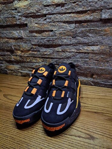 Patike i sportska obuća: Adidas patike 43