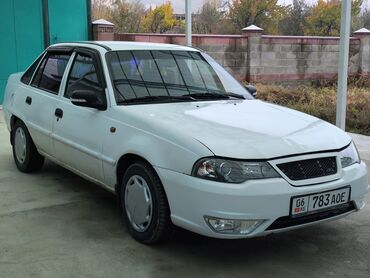 Daewoo: Daewoo Nexia: 2009 г., 1.6 л, Механика, Бензин, Седан