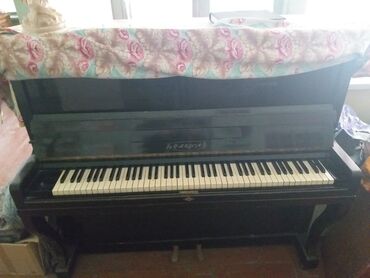 Musiqi alətləri: TƏCİLİ SATILIR Belarus pianino satılır demək olar uzun müddət olar ki