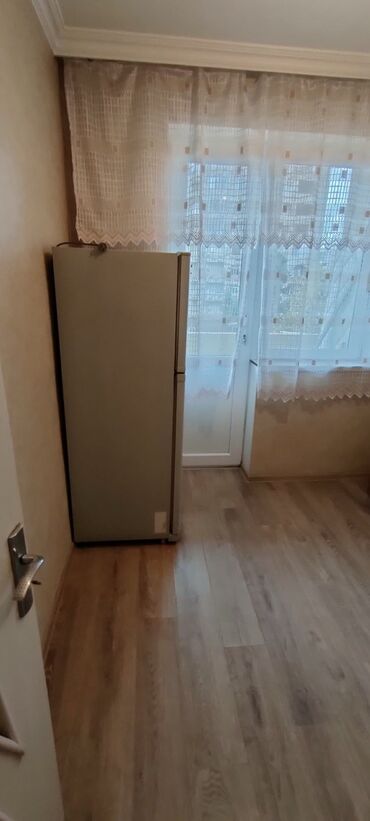 Uzunmüddətli kirayə mənzillər: OTAQ YOLDAŞI AXTARILIR. Təmiz və səliqəli olmağı şərtdir.Ev Xalqlar — 9