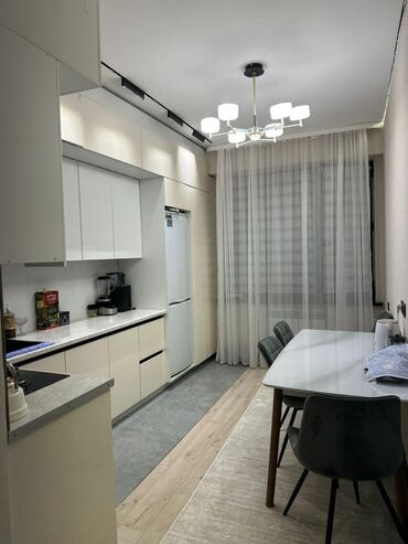 сколько стоит трехкомнатная квартира в бишкеке: 3 комнаты, 100 м², Элитка, 3 этаж, Дизайнерский ремонт