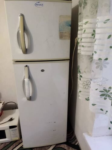 холодильники для кухни: Холодильник Avest, Б/у, Side-By-Side (двухдверный), 1 *