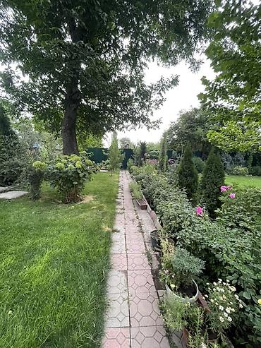 Продажа коттеджей и домов: Продаётся частный дом с большим благоустроенным участком и зоной — 3