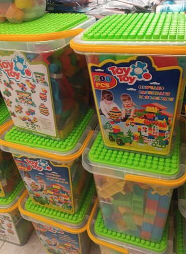 inkişaf etdirici oyuncaqlar: Uşaqlar üçün "Toy Toy" markalı, şəffaf qabda saxlanılan tikinti