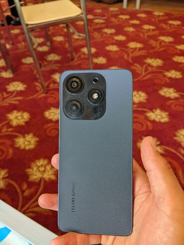 купить телефон техно: Tecno Spark, Б/у, 256 ГБ, цвет - Серый, 2 SIM