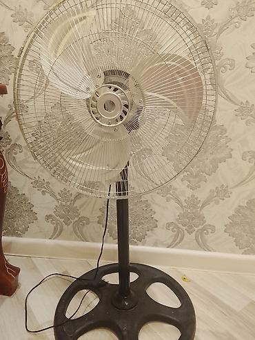 Ayaqlı (stasionar) ventilator - Tip: Döşəməüstü/ayaqlı şaquli