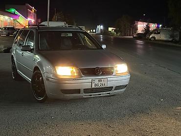 Volkswagen: Volkswagen Jetta: 2 l | 2001 il Universal — 2