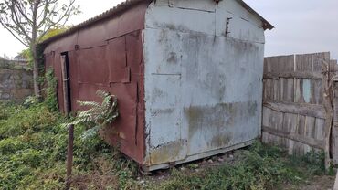 Qoşqular: Vaqon -vaqon barter olunur. Materialı dəmirdən olan böyük su çənləri — 6