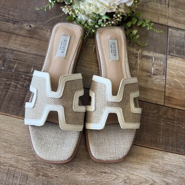 prada sandale 2023: Sandale, Steve Madden, 38
