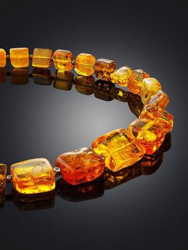 Bilərziklər: Endirim.Təbii baltik kəhrəbasından dəbli brasletlər və kolyelər.Simli — 12