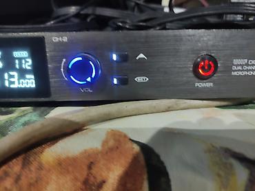 меняю на сабвуфер: СРОЧНО!!!Беспроводная микрофонная система SMART MC-100 (UHF, двойной — 4