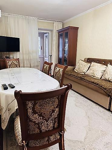 3 комнаты, 57 м², ул. Ахунбаева / Малдыбаева 104 серия, 2 этаж, Свежий ремонт