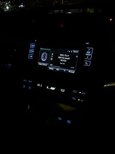Транспорт: Toyota Prius: 2018 г., Вариатор, Гибрид, Хэтчбэк — 3