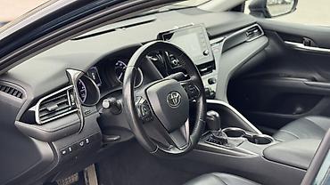 Транспорт: Toyota Camry: 2021 г., 2.5 л, Автомат, Бензин, Седан — 10