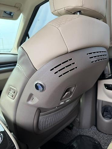 Kia: Kia Carnival: 2022 г., Минивэн — 38