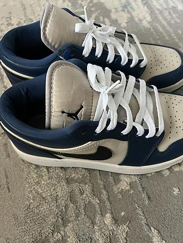 Мужские кроссовки, 38, 38.5, 39, Nike, Б/у, цвет - Синий, Самовывоз, Платная доставка