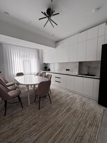 2 комнатная квартира в бишкеке купить: 3 комнаты, 94 м², Элитка, 2 этаж, Евроремонт