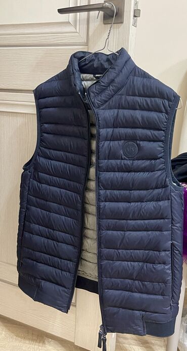 эксклюзивные свадебные платья: Эркектердин курткасы, S (EU 36), Armani, Колдонулган, Акысыз жеткирүү, Өзү алып кетүү