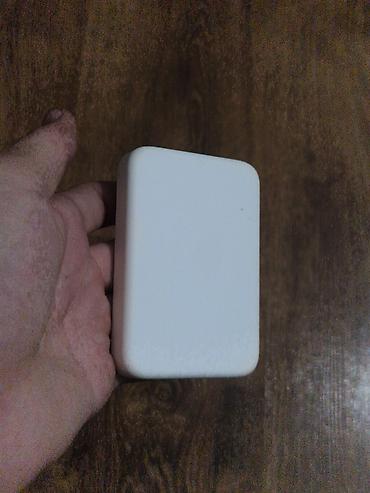 tablet iphone 2: A cllas bir madeldir arxasında yüngül ləkələr var Telefonu 2 dəfə — 3