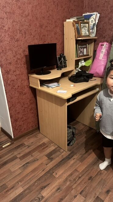 одна спальный кровать: Компьютердик үстөлү, Бурчтуу