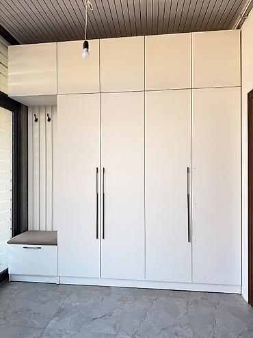 Кухонные гарнитуры: Кухни на заказ в современном минималистичном стиле - Планировки — 1