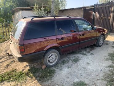 обмен на авто с доплатой: Volkswagen Passat: 1990 г., 1.8 л, Механика, Бензин, Универсал